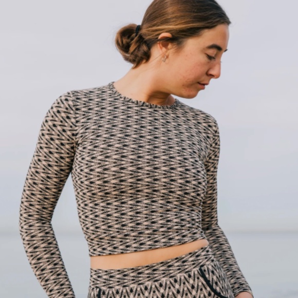 Seea Other - Seea XS Palomar crop top rash guard rashguard Aries nwt